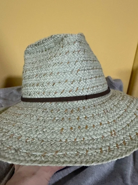 Vintage Roxy Hat - Picture 7 of 7